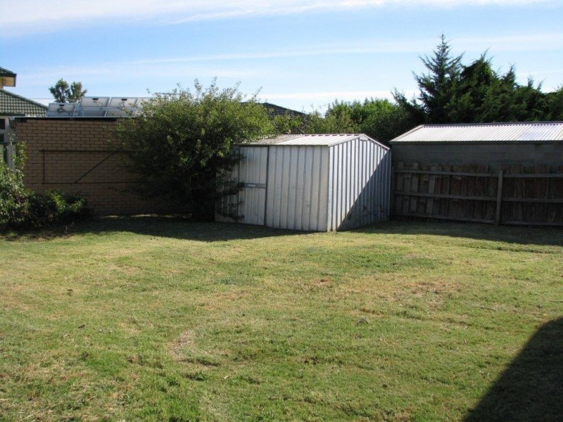 16 Bedford Court, Hoppers Crossing VIC 3029