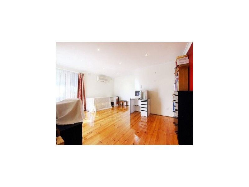 100 Loch Road, Dandenong North VIC 3175