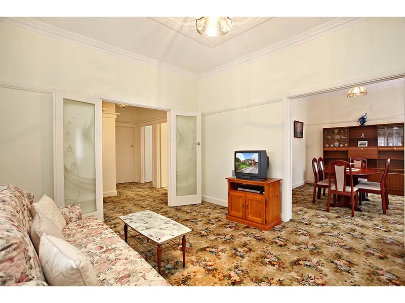 6 Dennis Street, Reservoir VIC 3073