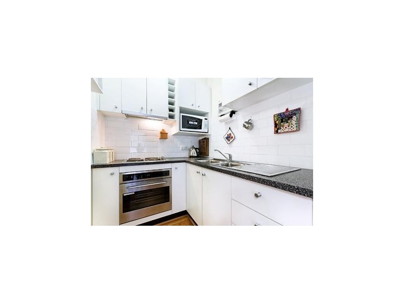 2/980 Lygon Street, Carlton North VIC 3054