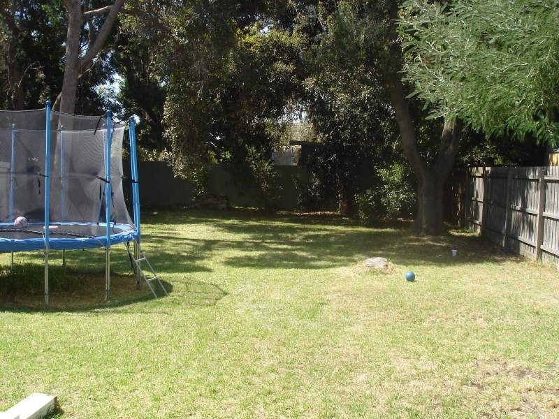 47 Kananook Avenue, Seaford VIC 3198