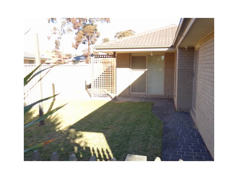 97B Ferraby Dr, Metford NSW 2323