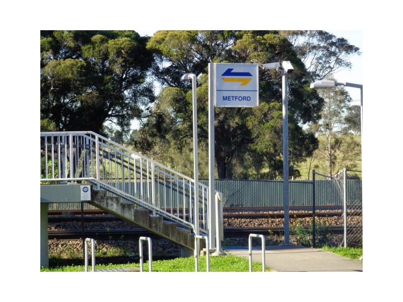 97B Ferraby Dr, Metford NSW 2323