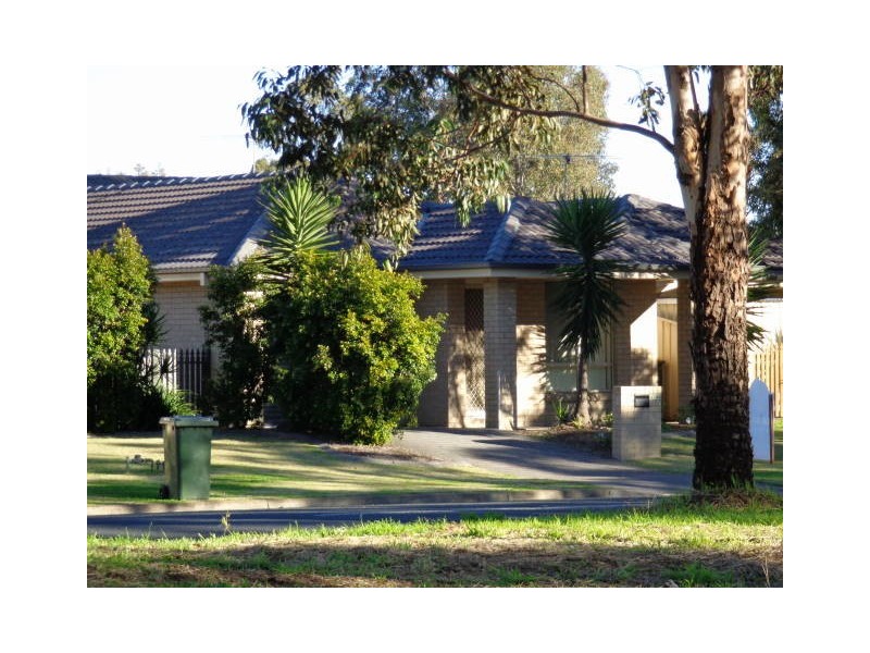 97B Ferraby Dr, Metford NSW 2323