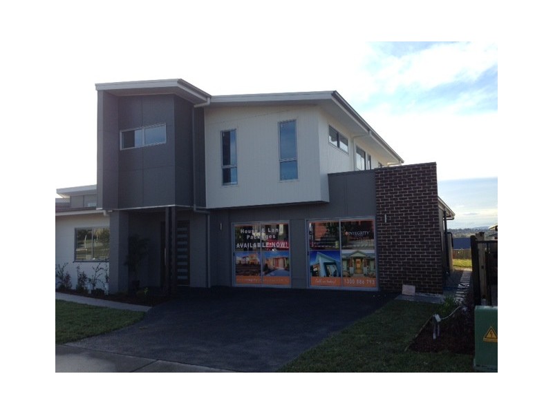 2/24 Whitetip Street, Chisholm NSW 2322