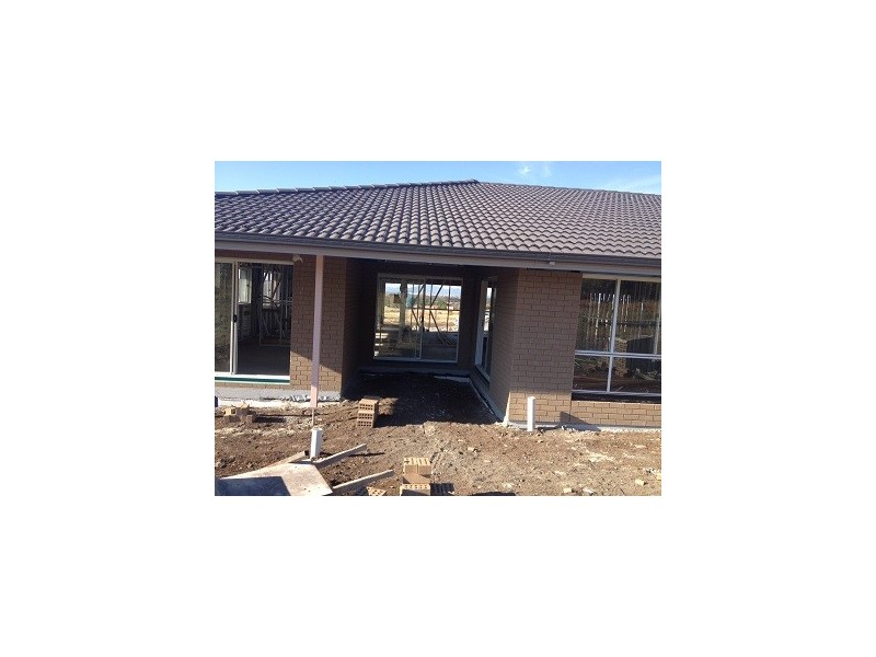 26-28 Silversmith Close, Gunnedah NSW 2380