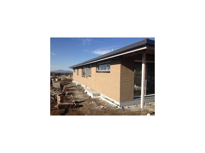 26-28 Silversmith Close, Gunnedah NSW 2380