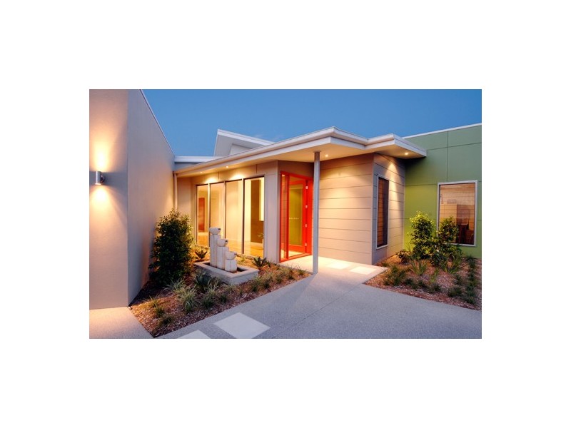 2 Red Ash Lane, Sapphire Beach NSW 2450