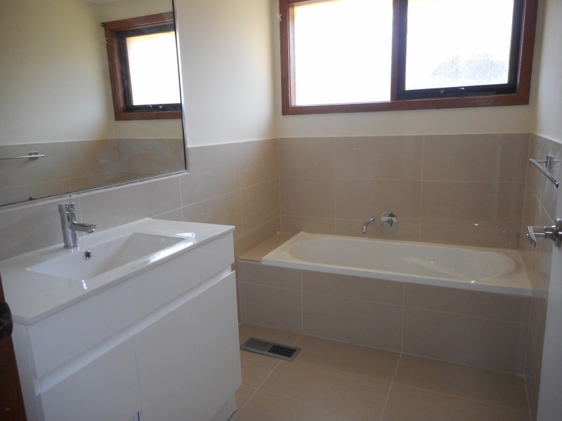 35 CLIFTON WAY, Endeavour Hills VIC 3802