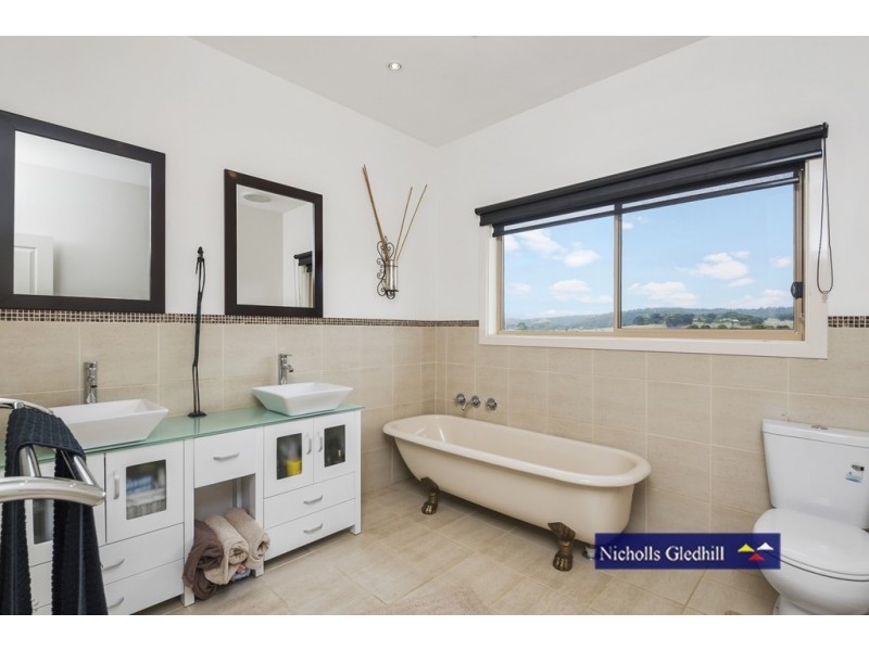 403 Lysterfield Road, Lysterfield VIC 3156