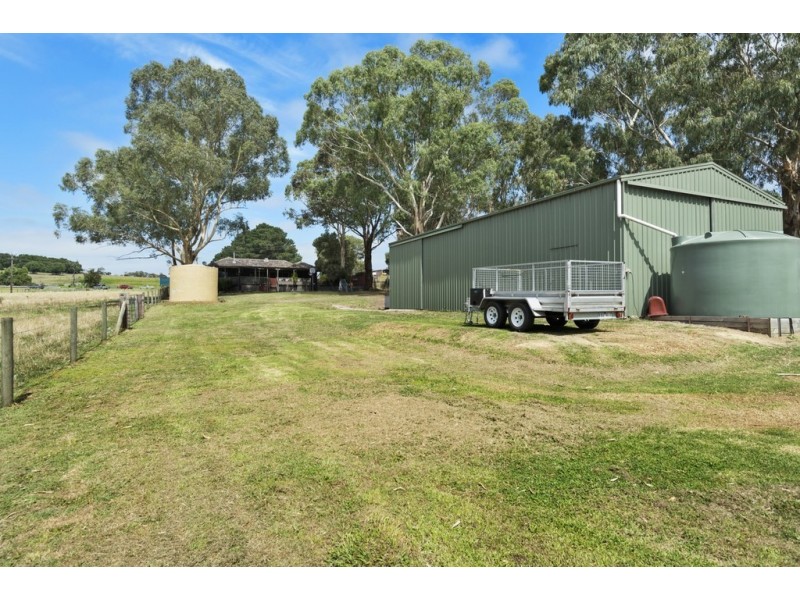 403 Lysterfield Road, Lysterfield VIC 3156