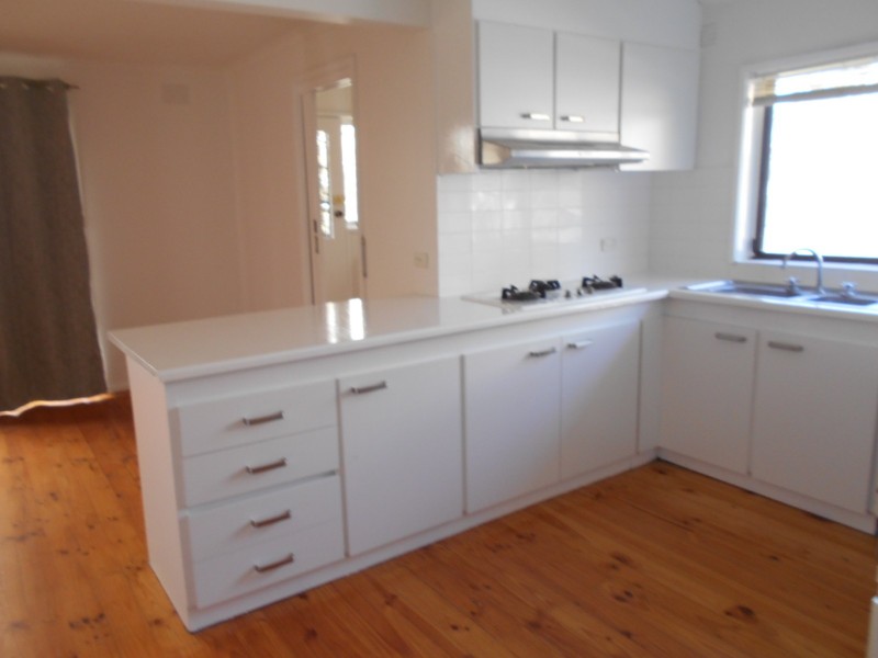 4 THURMOND COURT, Endeavour Hills VIC 3802