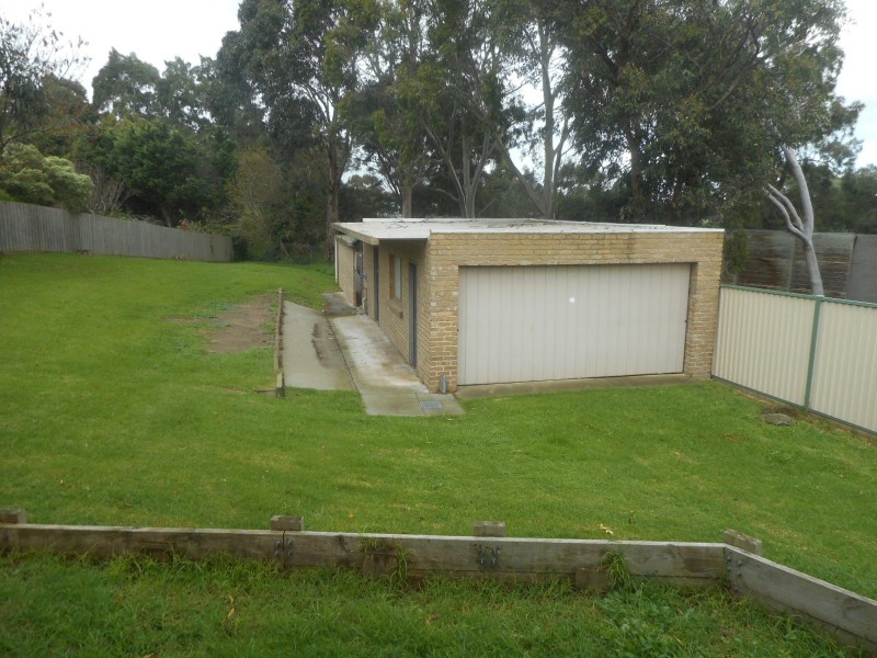 4 RUBIDA COURT, Endeavour Hills VIC 3802