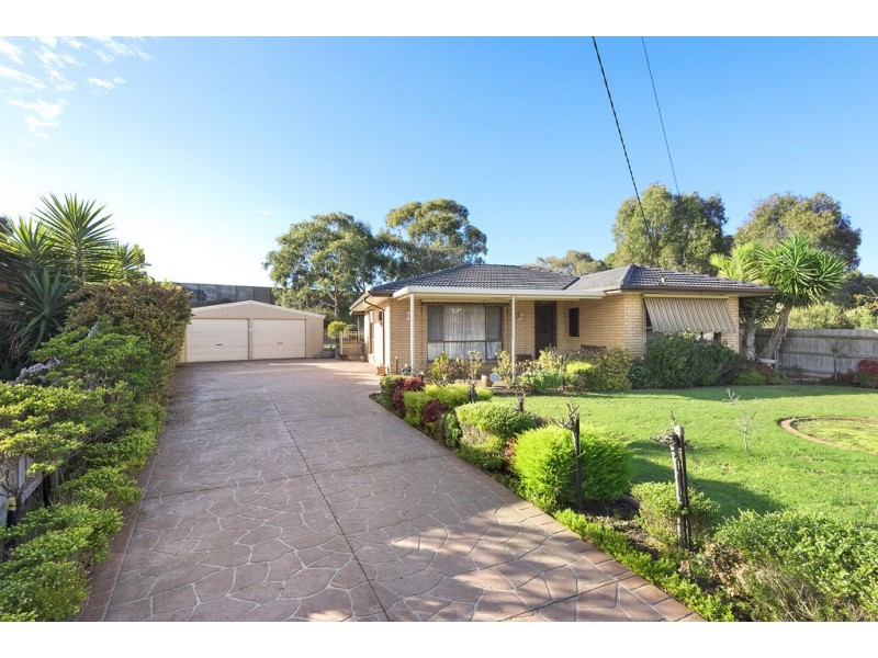 90 SHEOAK STREET, Doveton VIC 3177