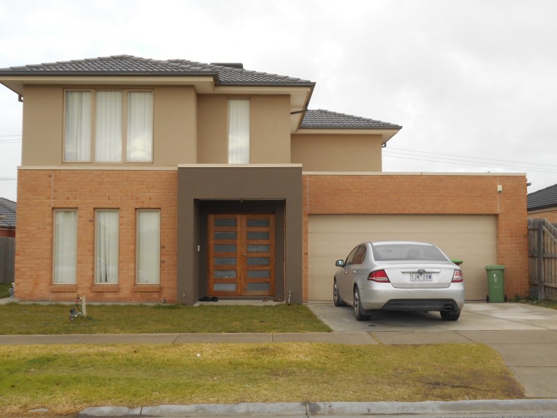 2 AYLESBURY COURT, Hampton Park VIC 3976