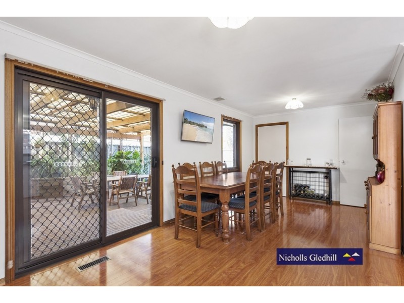 32 HEATHERLEA CRESCENT, Narre Warren VIC 3805