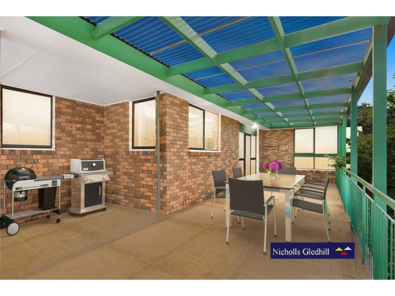 6 GRAY CLOSE, Endeavour Hills VIC 3802