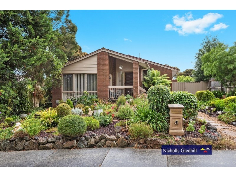 3 Rhyl Close, Endeavour Hills VIC 3802