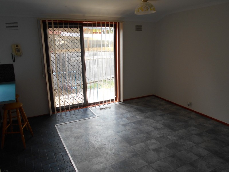 104 JAMES COOK DRIVE, Endeavour Hills VIC 3802