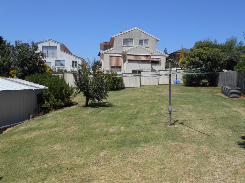 36 MONTEITH CRESCENT, Endeavour Hills VIC 3802