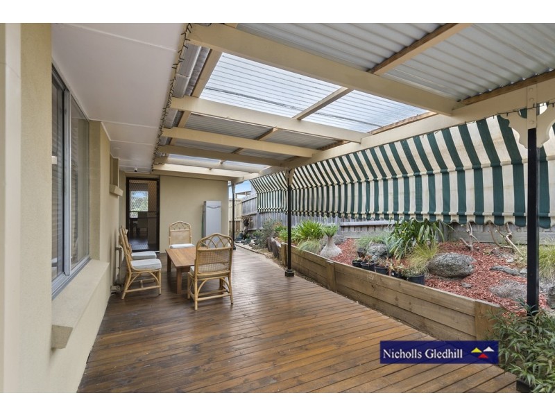 147 DOVETON AVENUE, Doveton VIC 3177