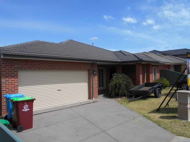 7 SIGVARD BOULEVARD, Hallam VIC 3803