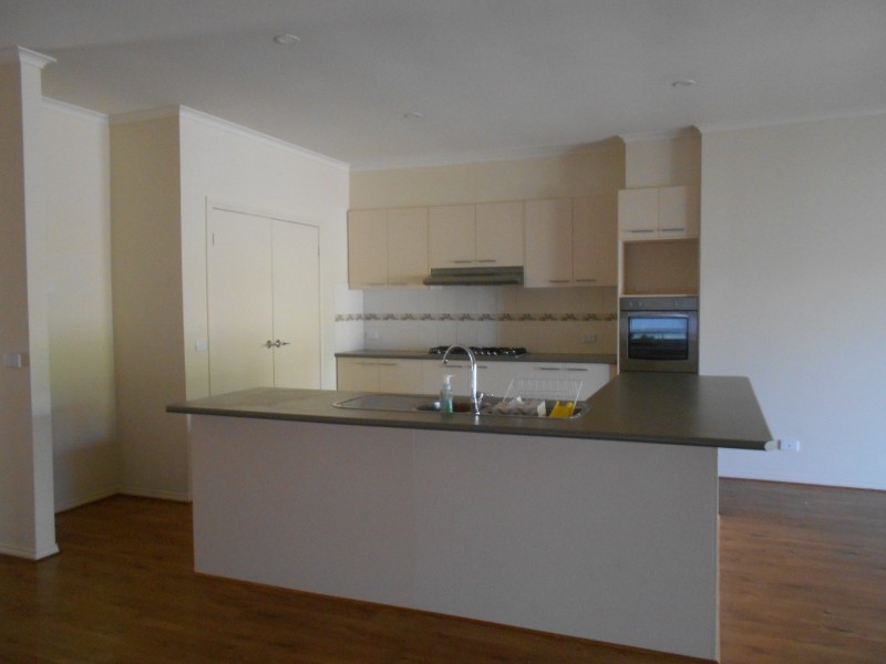 7 SIGVARD BOULEVARD, Hallam VIC 3803