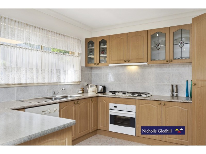 10 DAFFODIL COURT, Endeavour Hills VIC 3802