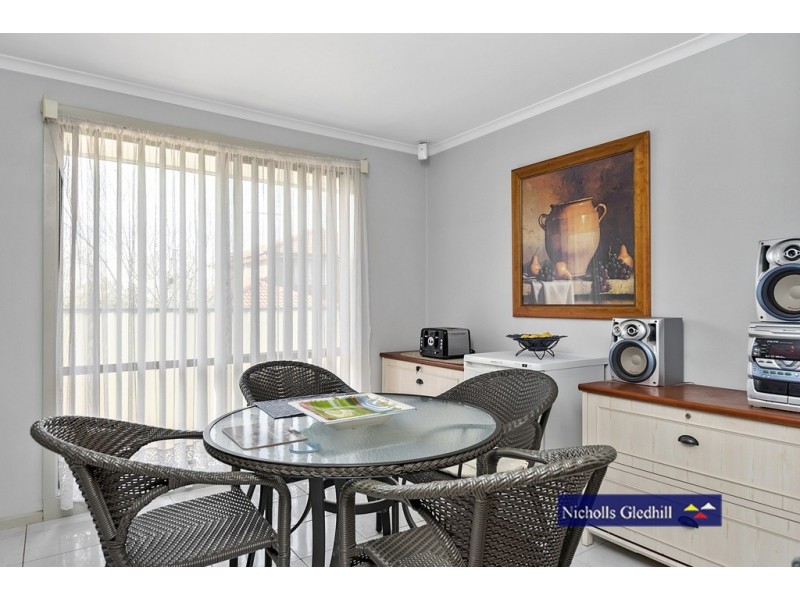 2/14 BRAMWELL CLOSE, Endeavour Hills VIC 3802