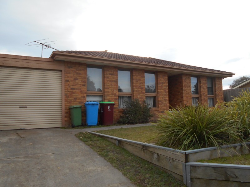 53 SHETLAND STREET, Endeavour Hills VIC 3802