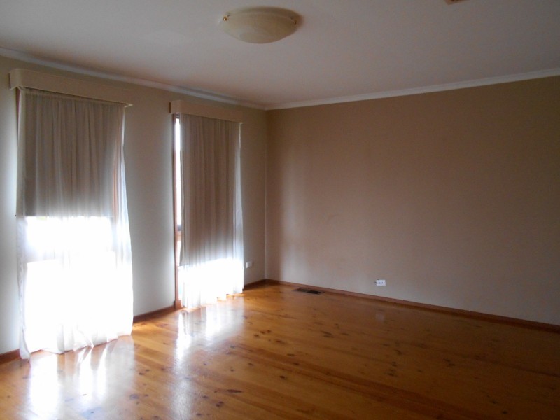 53 SHETLAND STREET, Endeavour Hills VIC 3802