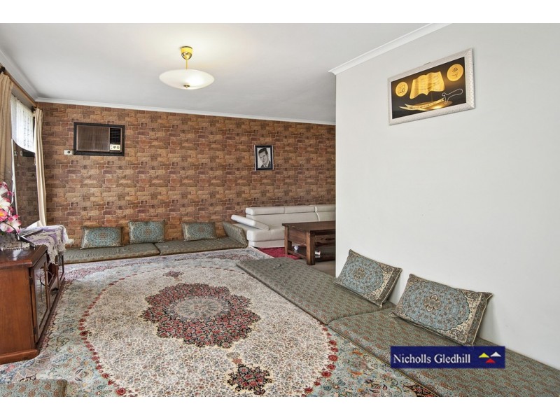 69 John Edgcumbe Way, Endeavour Hills VIC 3802