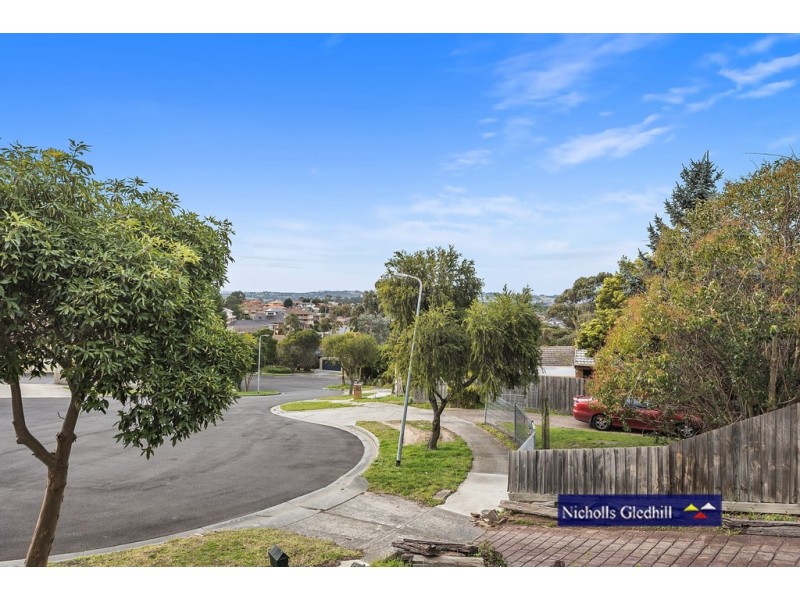 14 COLEDALE CLOSE, Endeavour Hills VIC 3802