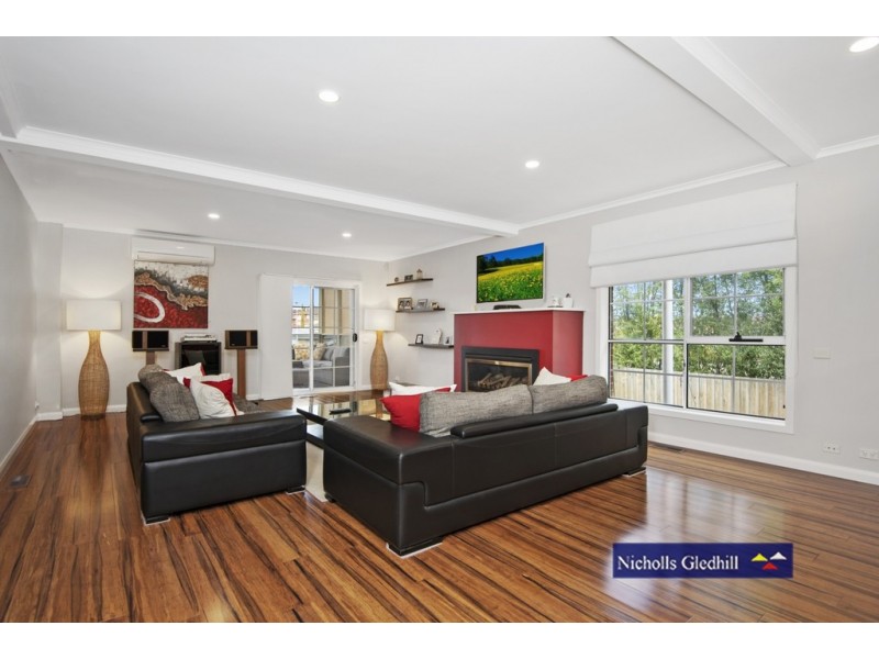 11 Armiston Court, Endeavour Hills VIC 3802