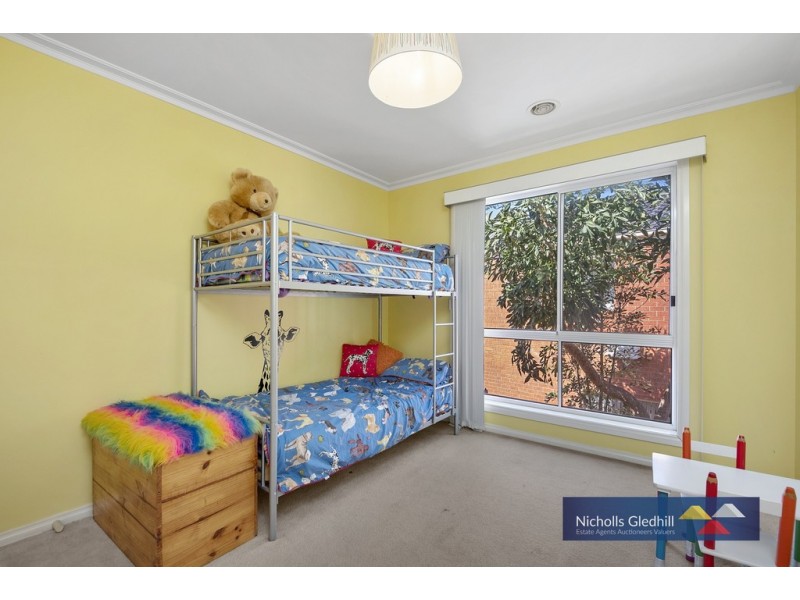 5 ERICA CLOSE, Endeavour Hills VIC 3802