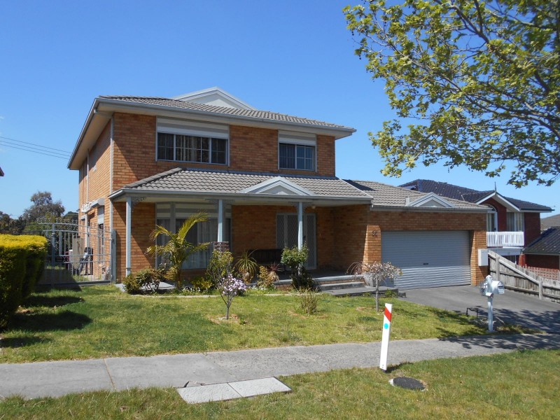 36 Barnsley Drive, Endeavour Hills VIC 3802