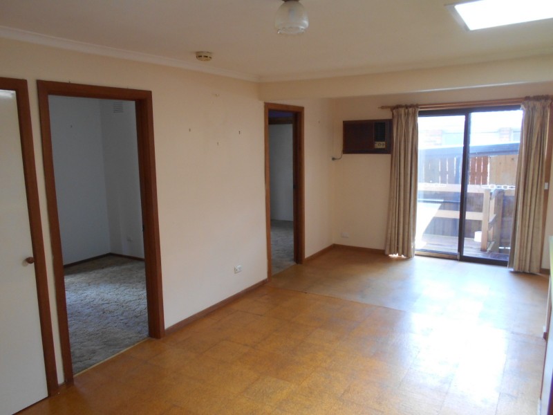 41 SYDNEY PARKINSON AVENUE, Endeavour Hills VIC 3802