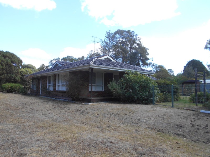 16 GRANTCHESTER ROAD, Narre Warren North VIC 3804