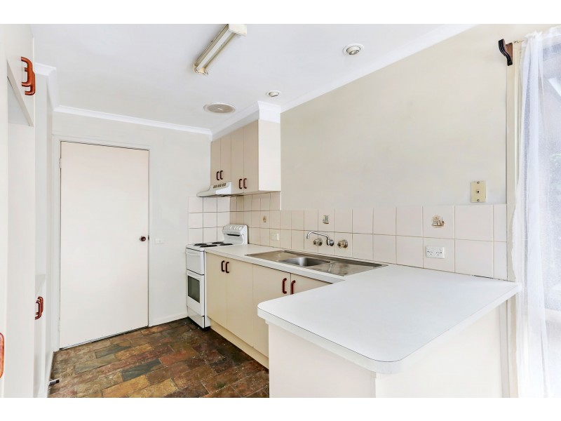 4 Paul Court, Endeavour Hills VIC 3802