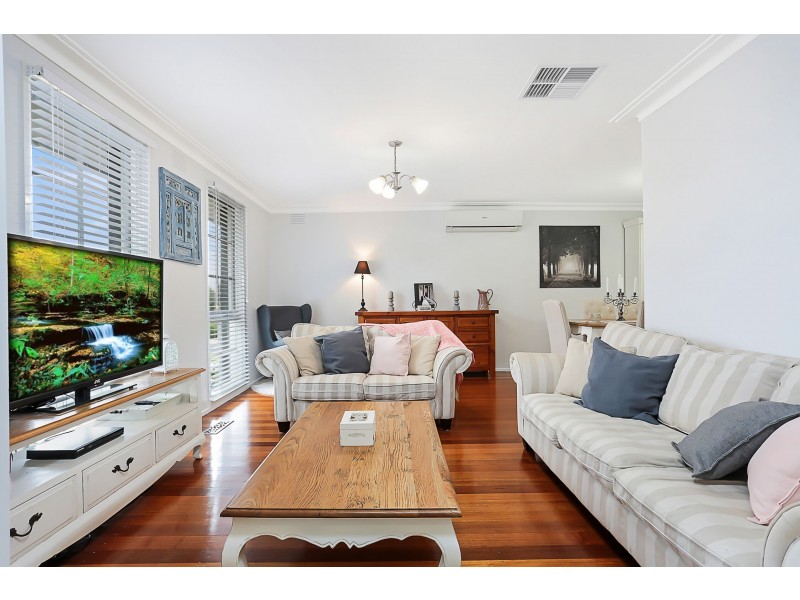 3 Howson Close, Endeavour Hills VIC 3802