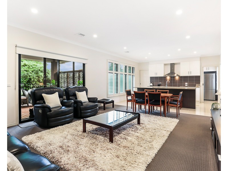 25a John Edgecumbe Way, Endeavour Hills VIC 3802