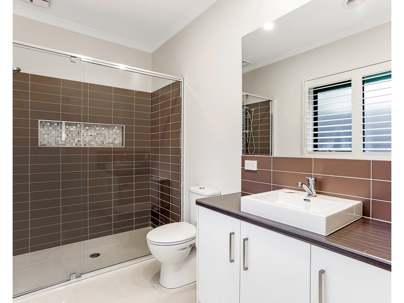 25a John Edgecumbe Way, Endeavour Hills VIC 3802