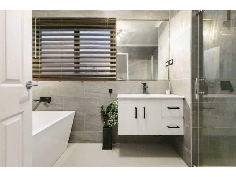 3 Waruka Court, Endeavour Hills VIC 3802