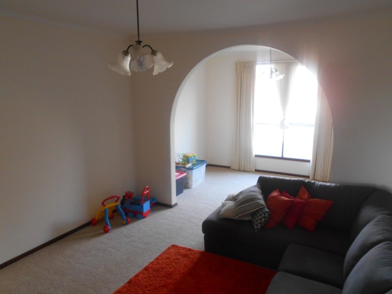 350 JAMES COOK DRIVE, Endeavour Hills VIC 3802