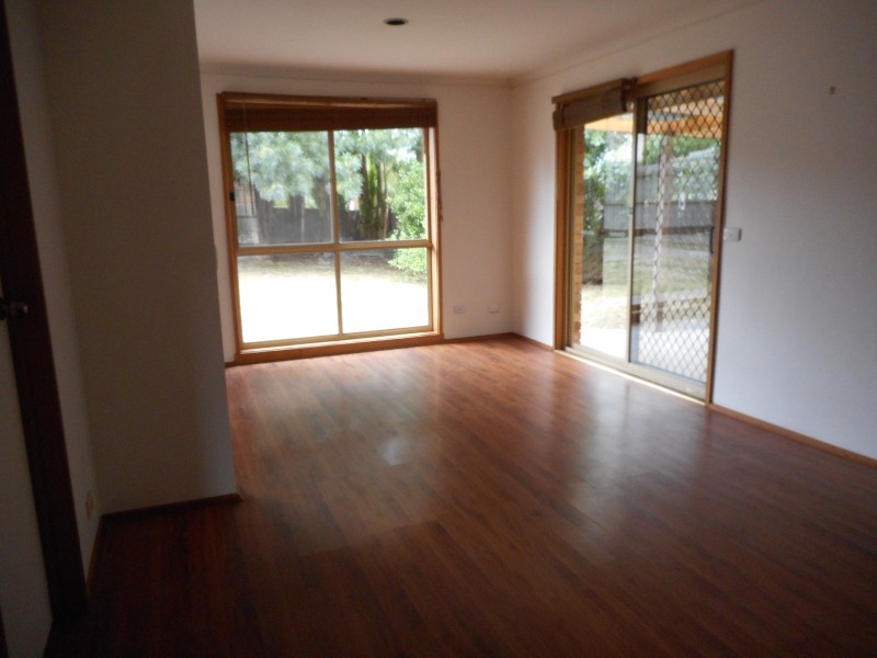 9 BONAR COURT, Endeavour Hills VIC 3802