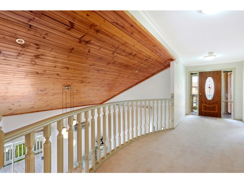 37 David Collins Drive, Endeavour Hills VIC 3802