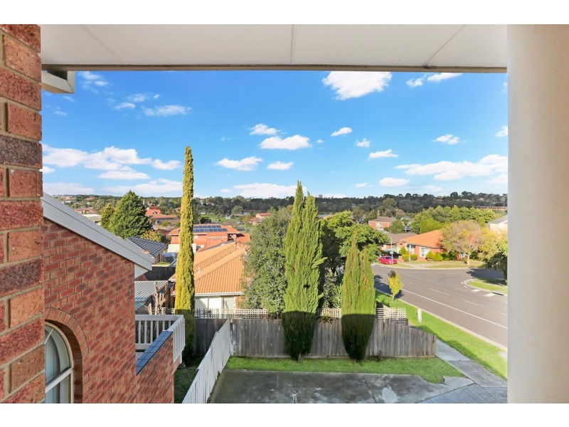 37 David Collins Drive, Endeavour Hills VIC 3802