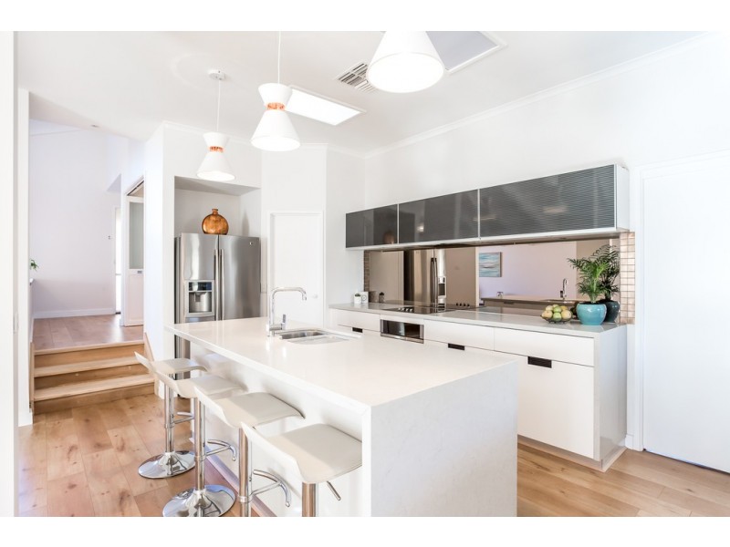 11 Conran Avenue, Endeavour Hills VIC 3802