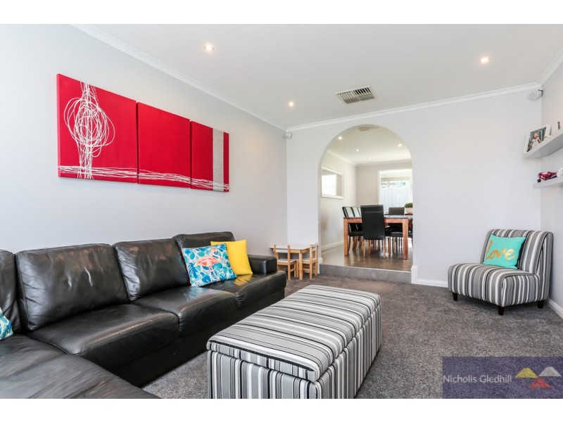 6 Durness Court, Endeavour Hills VIC 3802