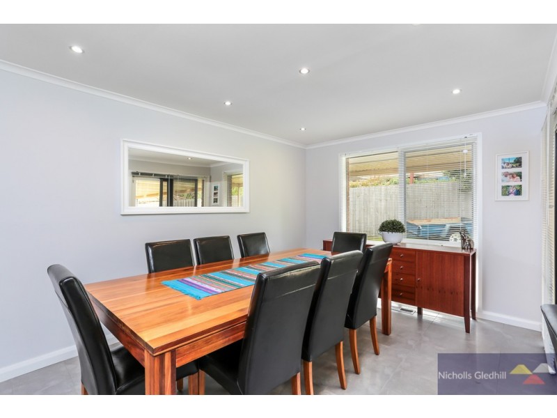 6 Durness Court, Endeavour Hills VIC 3802